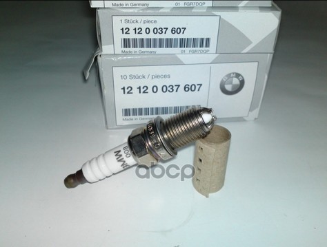 Свеча зажигания BMW 12 12 0 037 607 BMW арт. 12 12 0 037 607