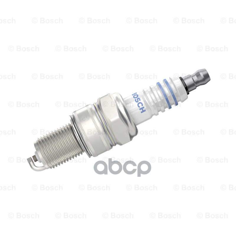 Комплект свечей зажигания WR7DCX+ (1.1) 4шт Bosch арт. 0242235915