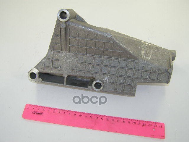 Кронштейн правой опоры подвески двигателя 11180-1001157-00 LADA 11180100115700 LADA арт. 11180100115700