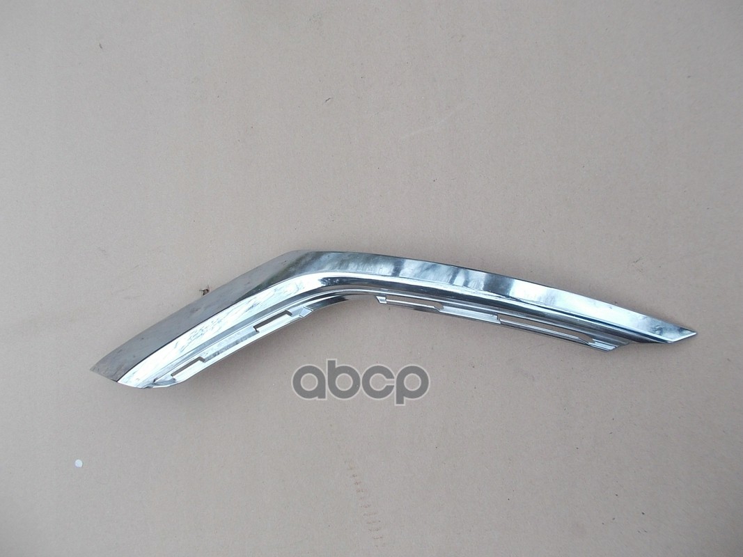 Накладка переднего бампера правая MITSUBISHI 6407A144 MITSUBISHI арт. 6407A144