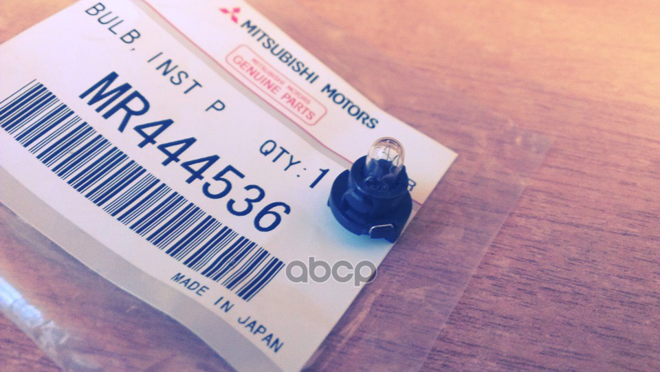 Лампа подсветки приборов 14V 1,12W MITSUBISHI арт. MR444536