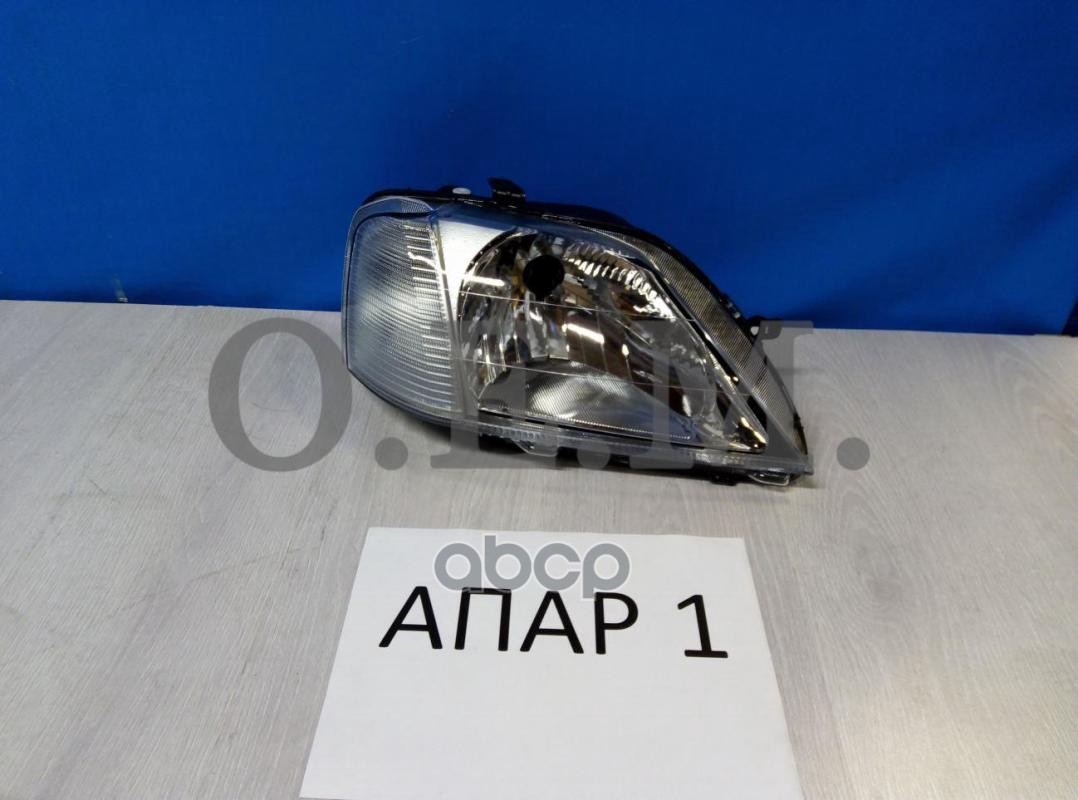 Фара правая Renault Logan 1 2004-2009, повторитель ближе к крылу O.E.M. арт. OEM0190FR