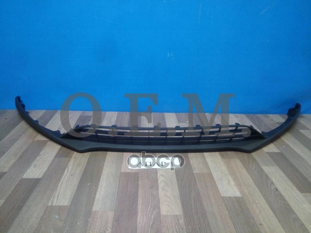 Накладка Бампера Переднего Ford Focus 3 2015-Нв O.E.M. арт. OEM0396