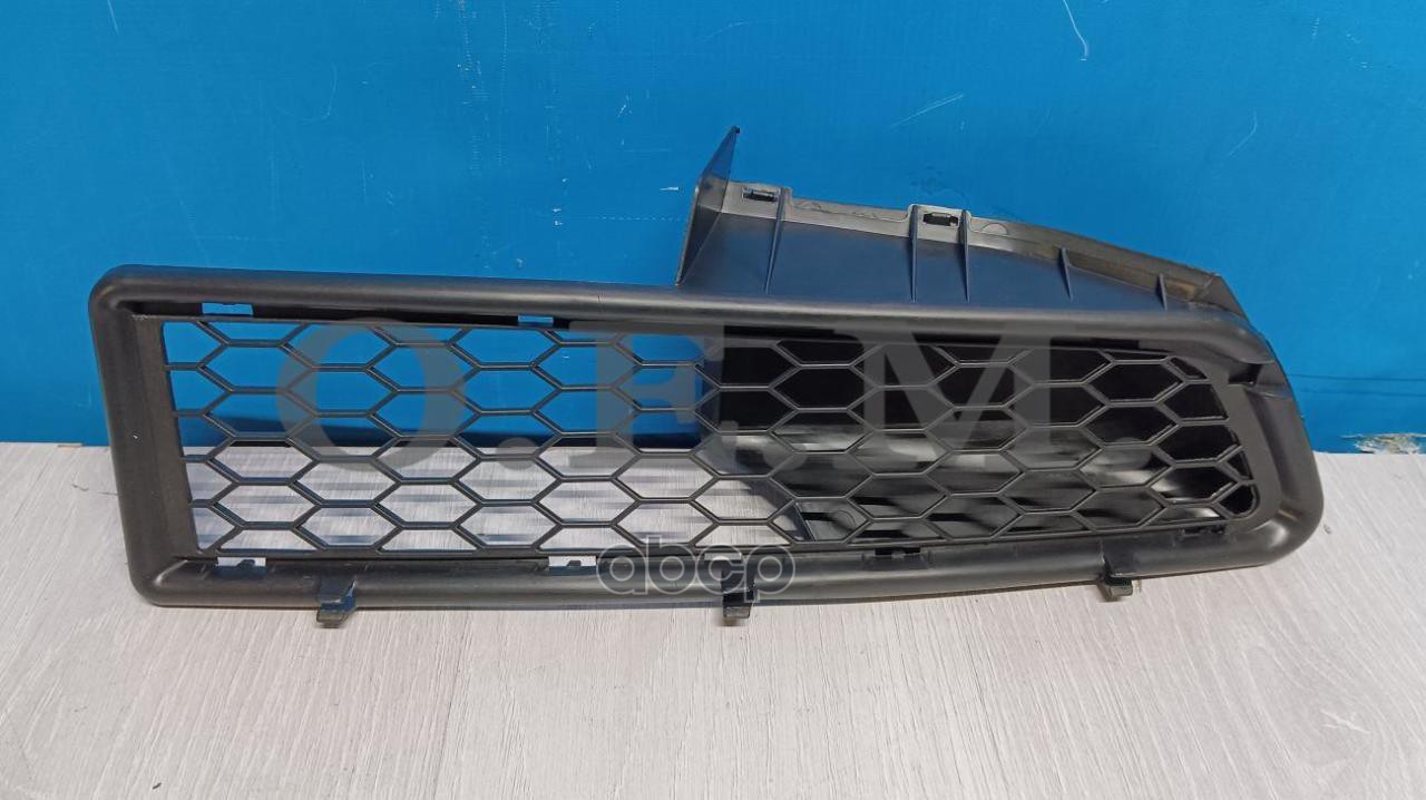 Решетка в бампер нижняя правая Renault Logan 1 2004-2009 O.E.M. арт. OEM1558R