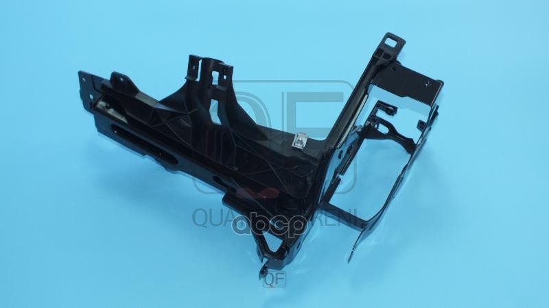 Кронштейн Крепления Фары Rh QUATTRO FRENI арт. qf41m00008
