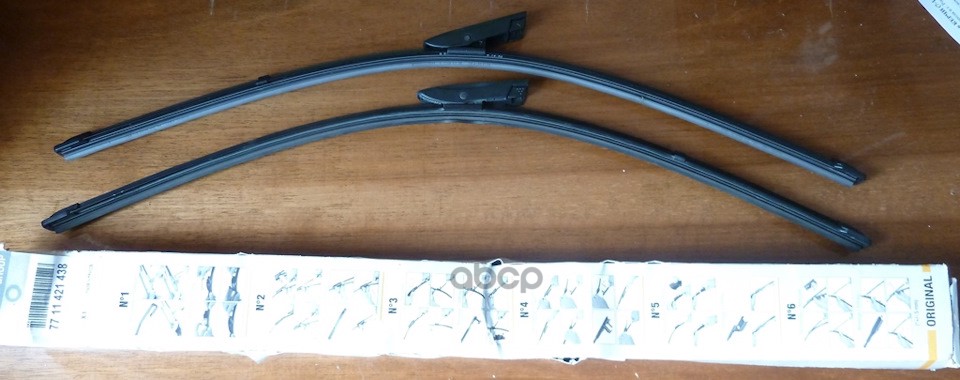 Щетка стеклоочистителя 600/450 мм бескаркасная комплект 2 шт RENAULT 7711 421 438 RENAULT арт. 7711 421 438