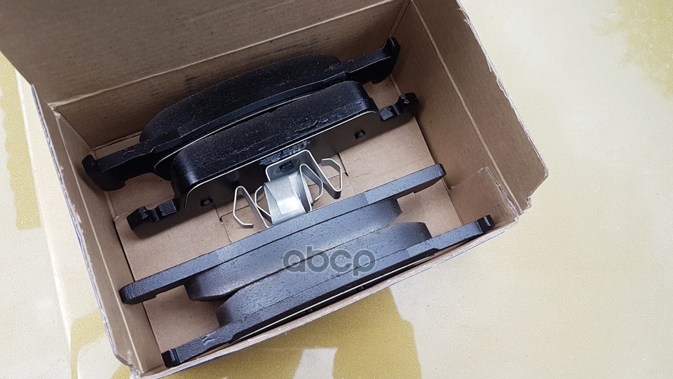 Колодки тормозные дисковые передние RENAULT (Logan 2014-, Clio IV Sandero Stepway) LADA (XRAY) Sangsin brake арт. SP1787