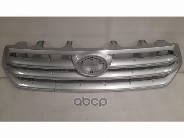 Решетка радиатора TOYOTA HIGHLANDER 10-13 (уценка на 10%) Sat арт. D10-ST-TYG3-093-0-U001