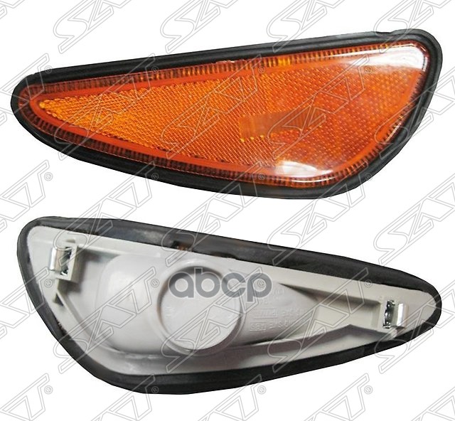 Отражатель Nissan Cefiro 01-03 / Maxima 00-06 (Сзади/ В бампер) Sat арт. ST-215-1438L