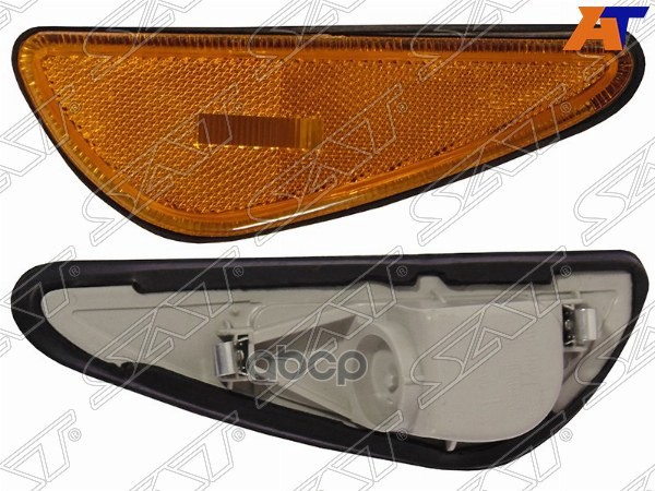 Отражатель Nissan Cefiro 01-03 / Maxima 00-06 (Спереди/ В бампер) Sat арт. ST-215-1439L