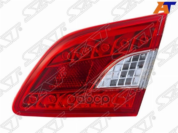 Фонарь В Крышку Багажника Nissan Sentra 14-/Sylphy 12- Rh Sat арт. ST-315-2907R-UD