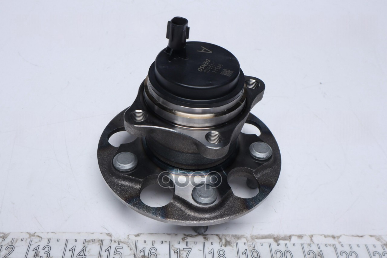 Задняя ступица с подшипником 42450-42060 TOYOTA арт. 42450-42060