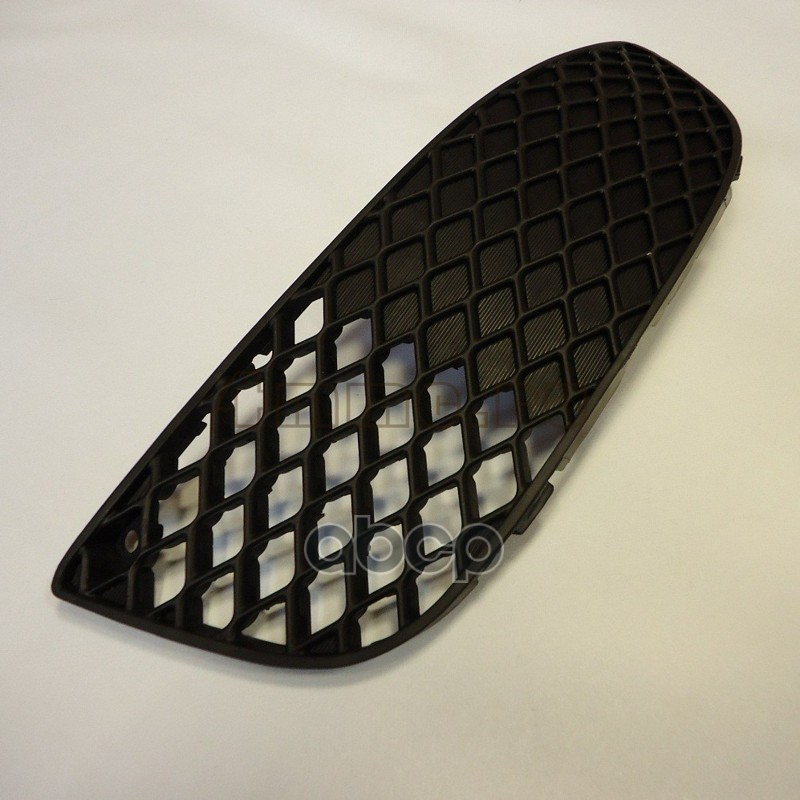 Решетка Бампера Прав Матов Черн Mitsubishi: Lancer 08- TYG арт. MB99211CAR