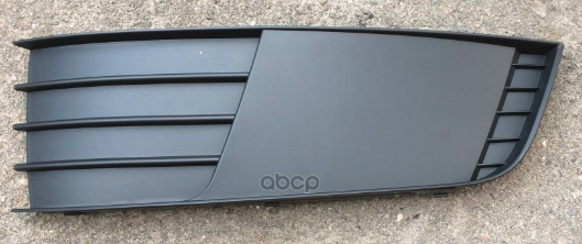 Вставка переднего бампера L SKODA (а/м без ПТФ) VAG 5E0807367 9B9 VAG арт. 5E0807367 9B9