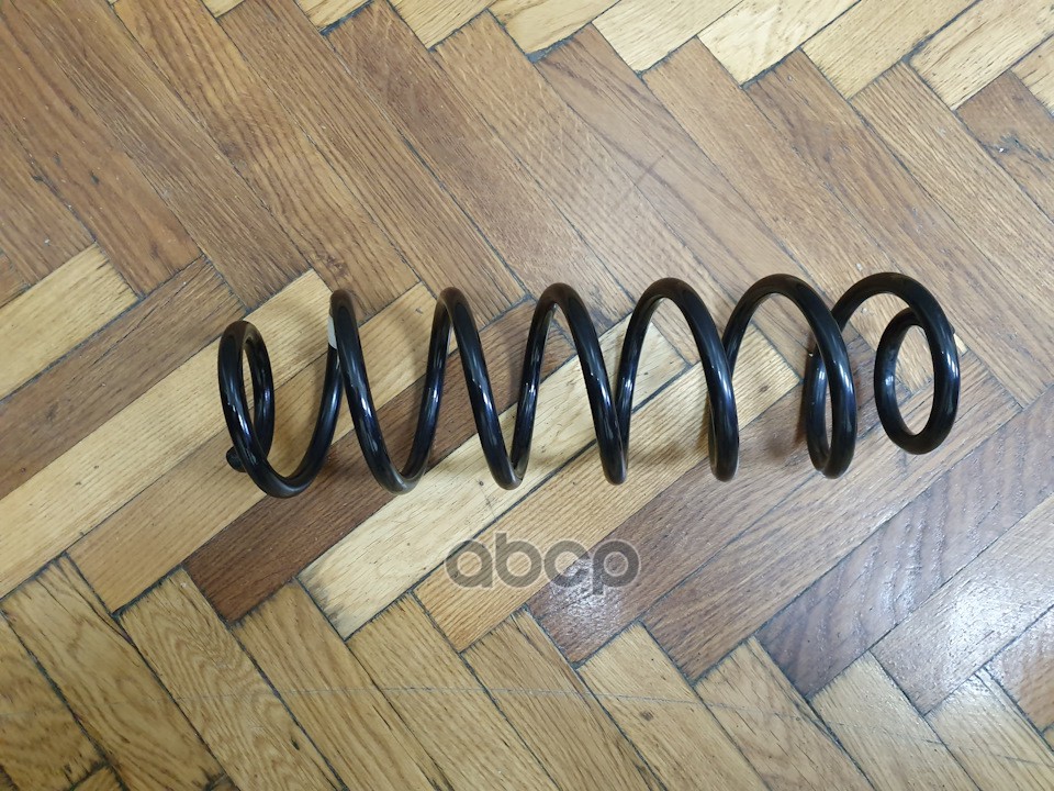 Пружина Подвески Задняя Octavia A7 2013- VAG арт. 5Q0511121BD