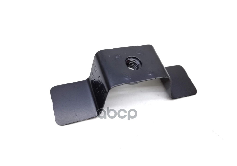 Кронштейн крыла VW Polo sed VAG 6R0809561 VAG арт. 6R0809561