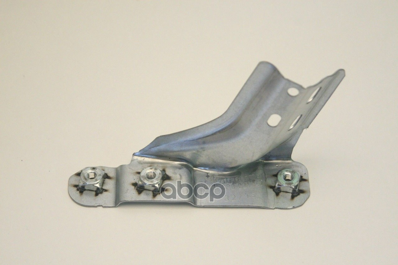 Кронштейн бампера перед. R VAG 6R0 821 142B VAG арт. 6R0 821 142B