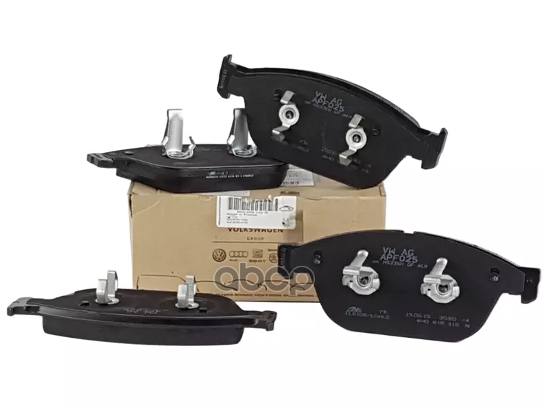 Колодки передние VAG A3/Octavia III/VW Passat B8/Tiguan II 8V0698151S VAG арт. 8V0698151S